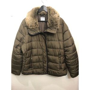 Old Navy Puffer Coat with Faux Fur Collar